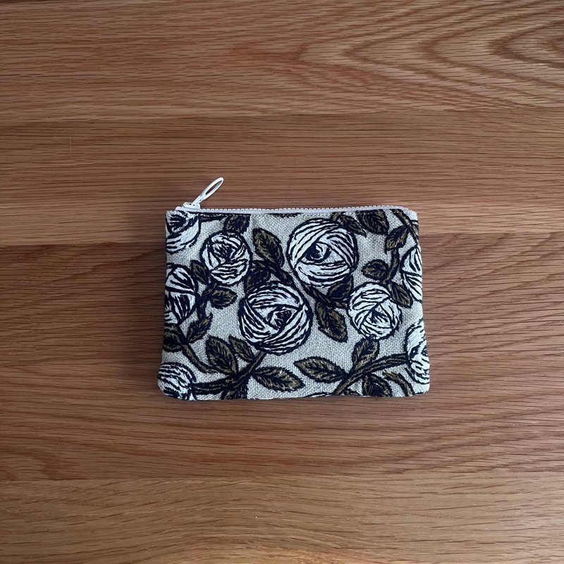 mina perhonen rosy ポーチ 　beige 薔薇 刺繍　刺繍包 - 化妝包/收納袋 - 棉．麻 黃色