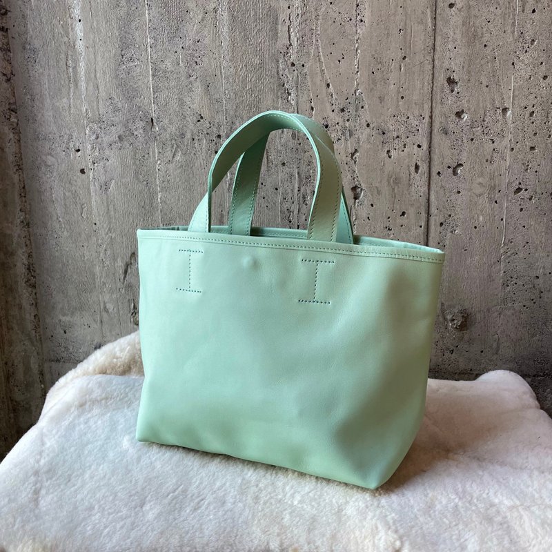 Small bag with lid mint green [LBT Pro] - กระเป๋าถือ - หนังแท้ สีเขียว