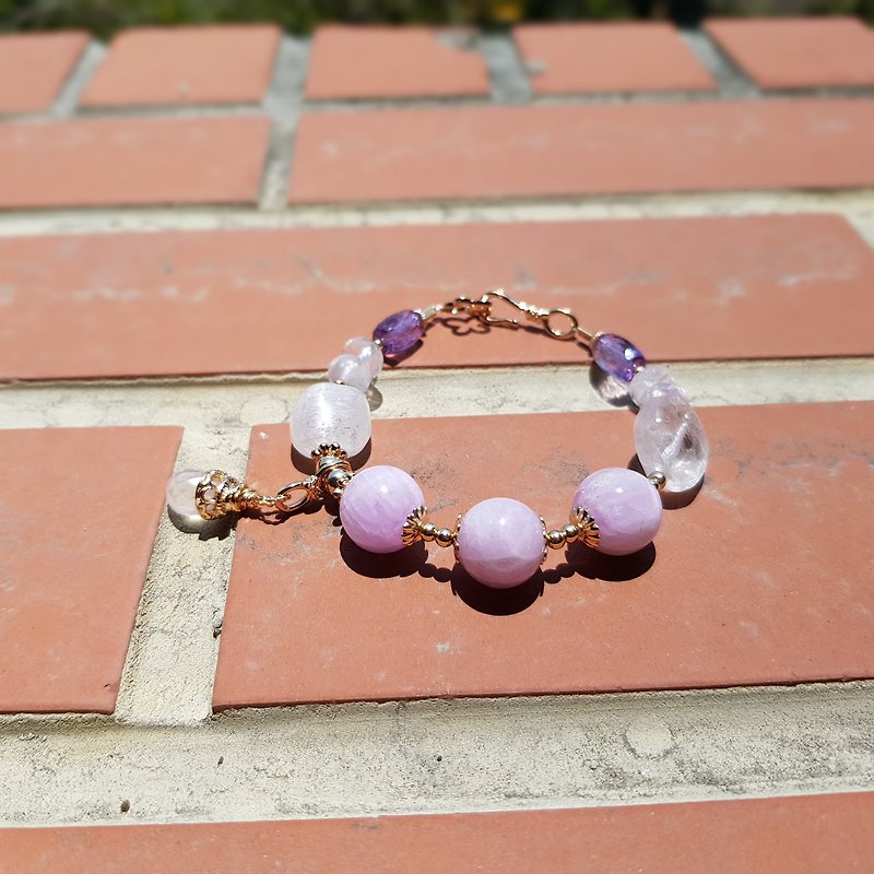 Girl Crystal World [Gem Queen] - Purple Lithium Bracelet Bracelet Natural Crystal Gemstone Handmade - Remake fine tuning - Bracelets - Gemstone Purple