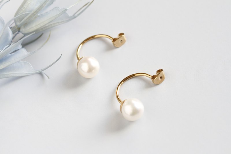 Large Akoya pearls with baroque pearl back catch - ต่างหู - ไข่มุก ขาว