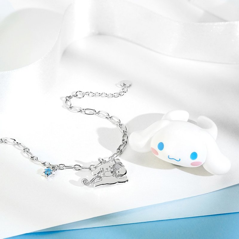 Cinnamoroll big-eared dog family series-Cinnamoroll and Corona star sterling silver bracelet - สร้อยข้อมือ - เงินแท้ สีเงิน