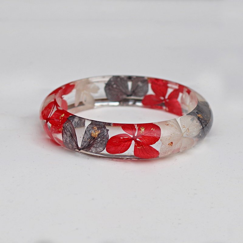 FlowerSays / Hydrangea Real Flower Bracelet / Red Collection / Eternal Flowers / Bracelet - สร้อยข้อมือ - วัสดุอื่นๆ สีแดง