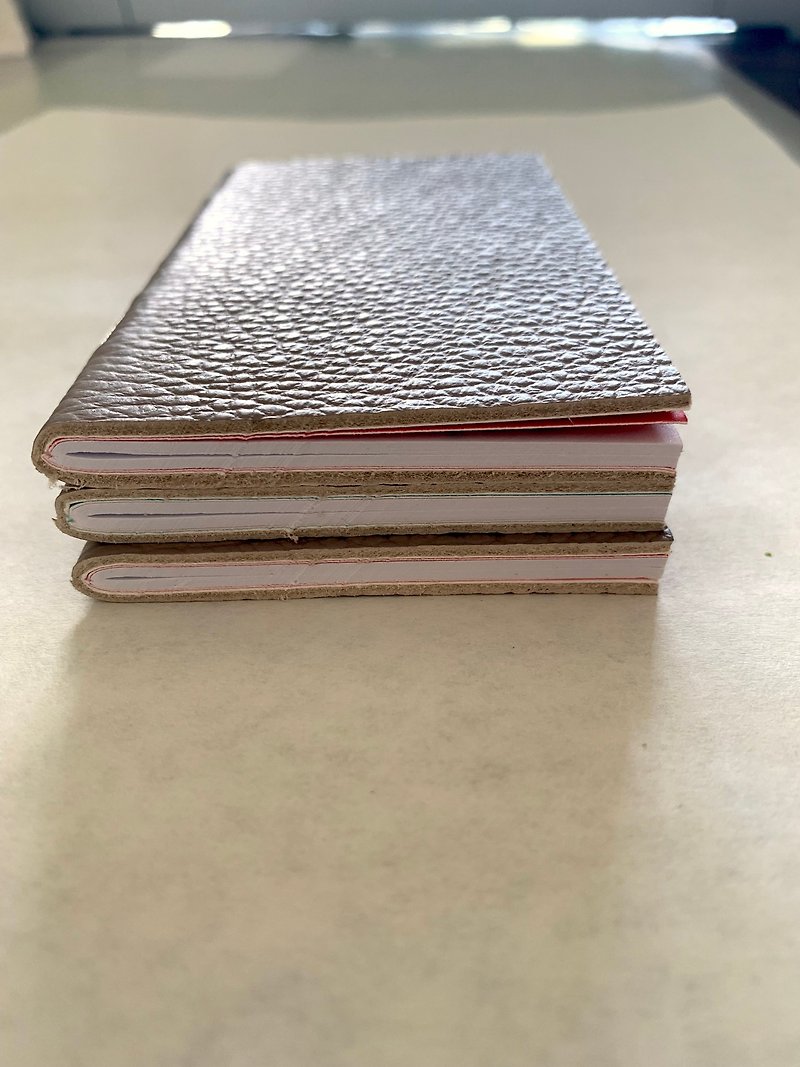 精美手工筆記本 3本套裝  皮革封面  手工縫製設計  60頁 - 筆記簿/手帳 - 紙 銀色