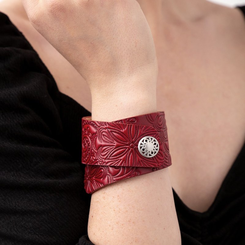 Dark Red Leather Cuff Bracelet for Women, Width 4 cm - สร้อยข้อมือ - หนังแท้ สีแดง