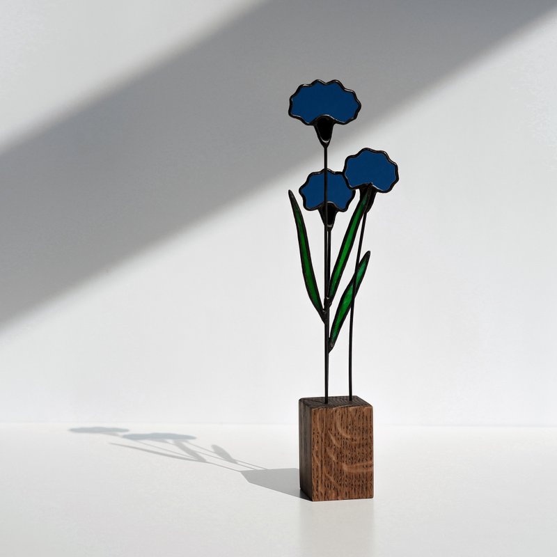 Blue Glass Flowers Carnations on a Wooden Stand - ของวางตกแต่ง - แก้ว สีน้ำเงิน