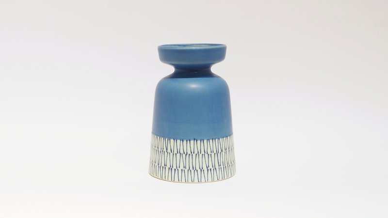 手作群青線條盤口造型花器 - 花瓶/花器 - 陶 藍色