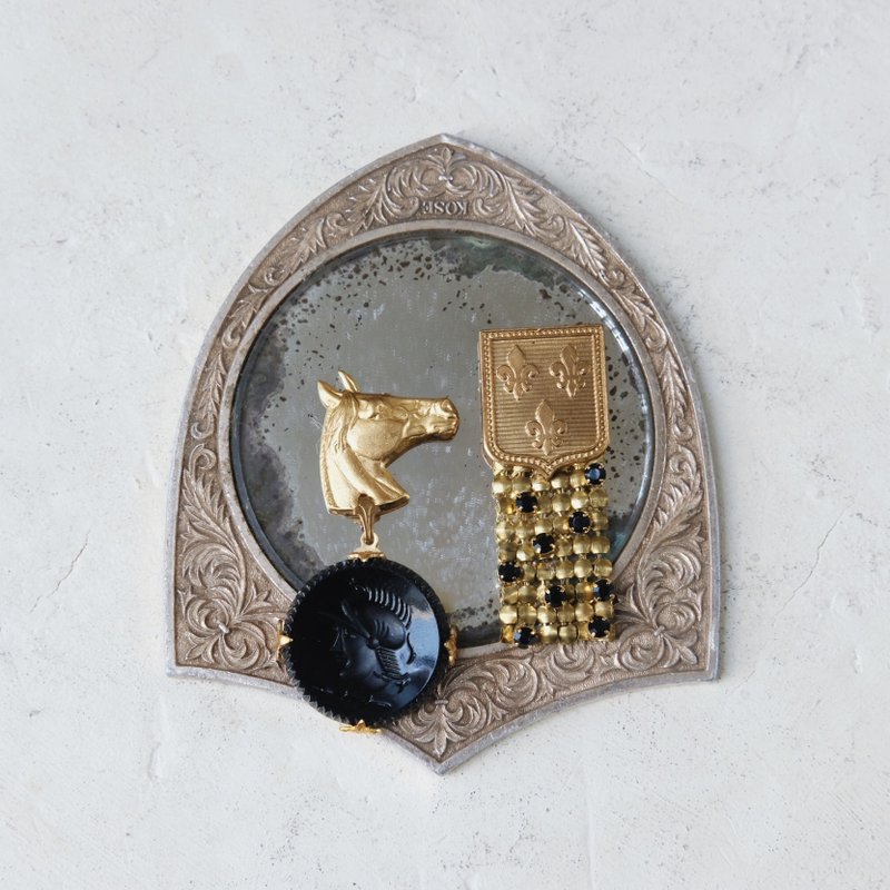 Harris - Brooches - Other Metals Gold