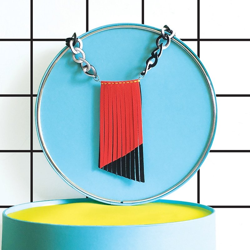 Geometry Fringe Colour Block Leather Necklace - สร้อยติดคอ - หนังแท้ สีแดง