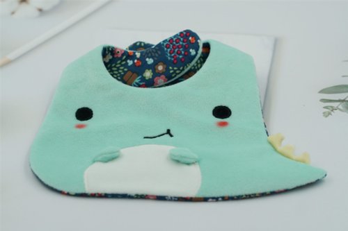 Bucute Bucute小恐龍的彌月禮盒組/口水巾/護身符/手搖鈴/彌月