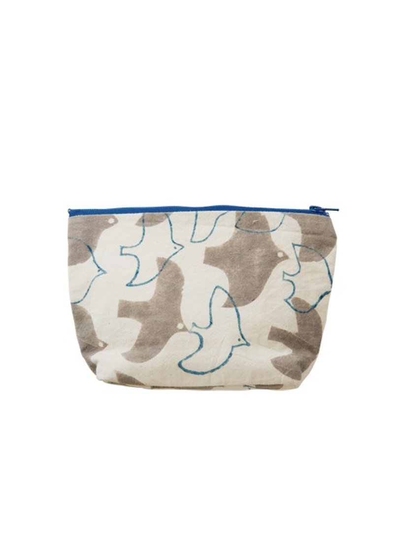 Globe tree fair trade / handmade wood engraved series / storage bag, cosmetic bag (blue bird) - Toiletry Bags & Pouches - Cotton & Hemp 