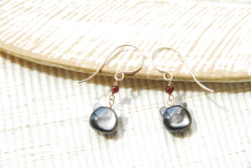 黒ネコのピアス　黒蝶貝１４kgf - ピアス・イヤリング - シェル ブラック