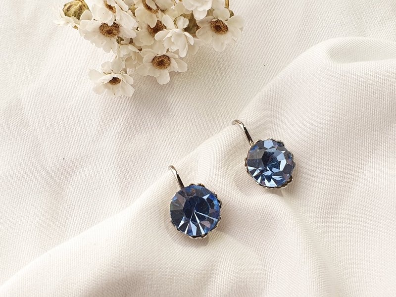 [The United States brought back Western antique jewelry/old Western pieces] 1980 retro and elegant clip-on earrings - ต่างหู - โลหะ 