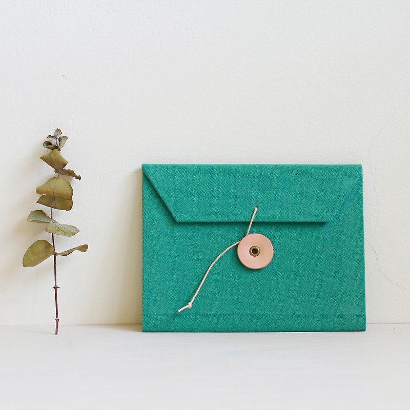 Mini Journal Come with Button and String Closure (Jungle Green) - สมุดบันทึก/สมุดปฏิทิน - กระดาษ สีเขียว