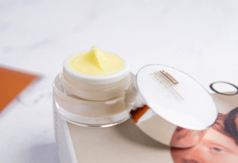 MONE Illuminating facial cream - ครีมบำรุงหน้า - พลาสติก สีใส