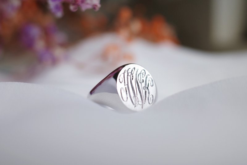 Script Monogram signet ring - Hand engraving Gentleman Style - แหวนทั่วไป - เครื่องประดับ 