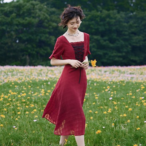 AnneChen安妮陳原創設計師品牌 安妮陳 紅色法式方領蕾絲洋裝 氣質高級顯白顯瘦a字連衣裙
