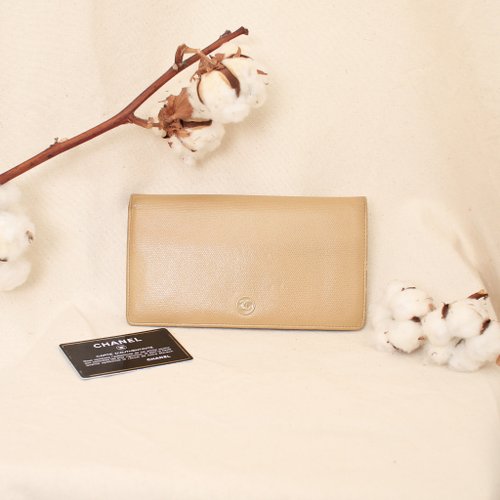 Chanel brown lambskin badger coin purse small card bag with card and box  luxury retro second-hand vintage - Shop Mr.Travel Genius Antique shop Coin  Purses - Pinkoi