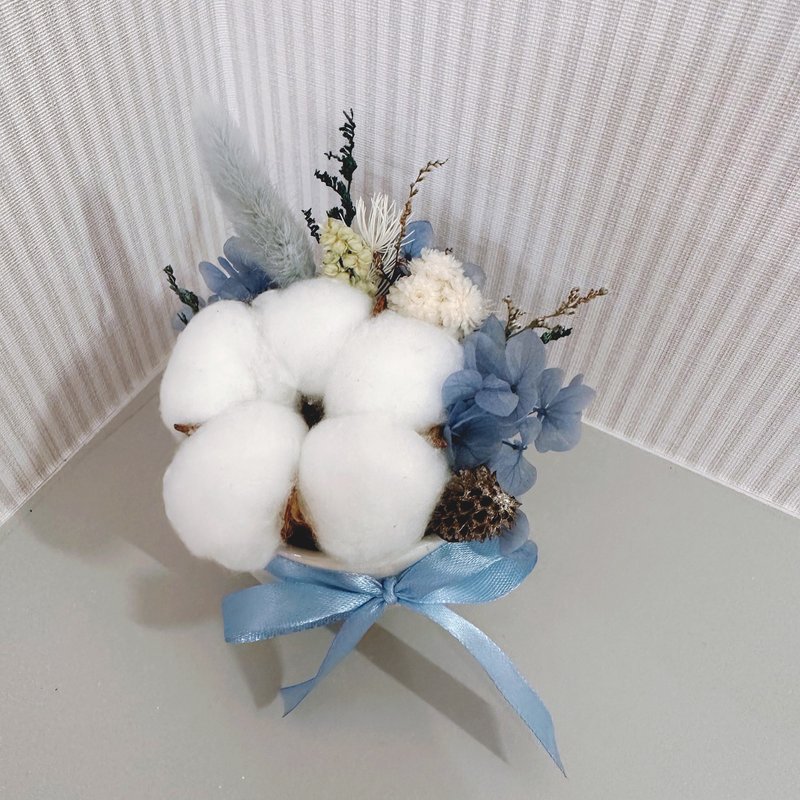 小桌花。生日花禮。喬遷花禮。桌花。伴娘禮。入厝花禮 - 乾燥花/永生花 - 植物．花 