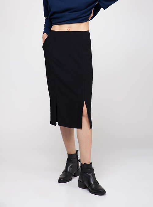 VÏNN Black Double Slit Midi Skirt