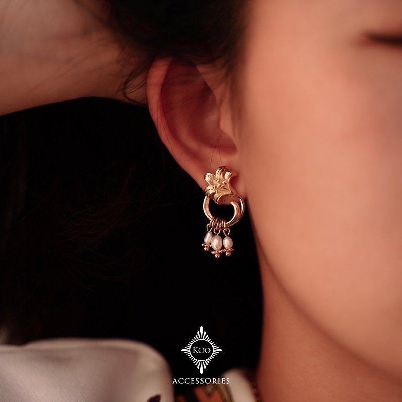 Spring Whispering Lily Pearl Stud Earrings - Earrings & Clip-ons - Pearl 