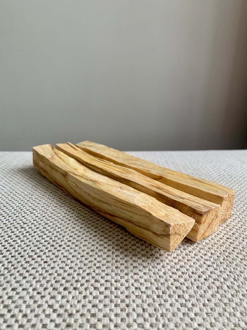 Premium Palo Santo Jumbo Wood Stick (Ecuadorian) - น้ำหอม - ไม้ สีกากี