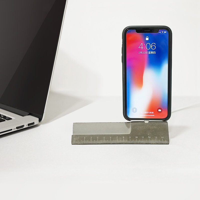 Ruler Dock - 2 ways iPhone Dock - Phone Cases - Cement 