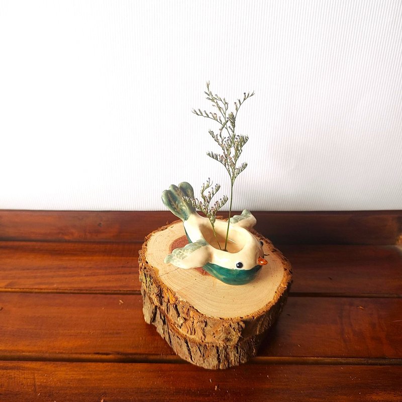 Handcrafted pottery incense stick holder- birdy candle pedestal - Candles & Candle Holders - Pottery 