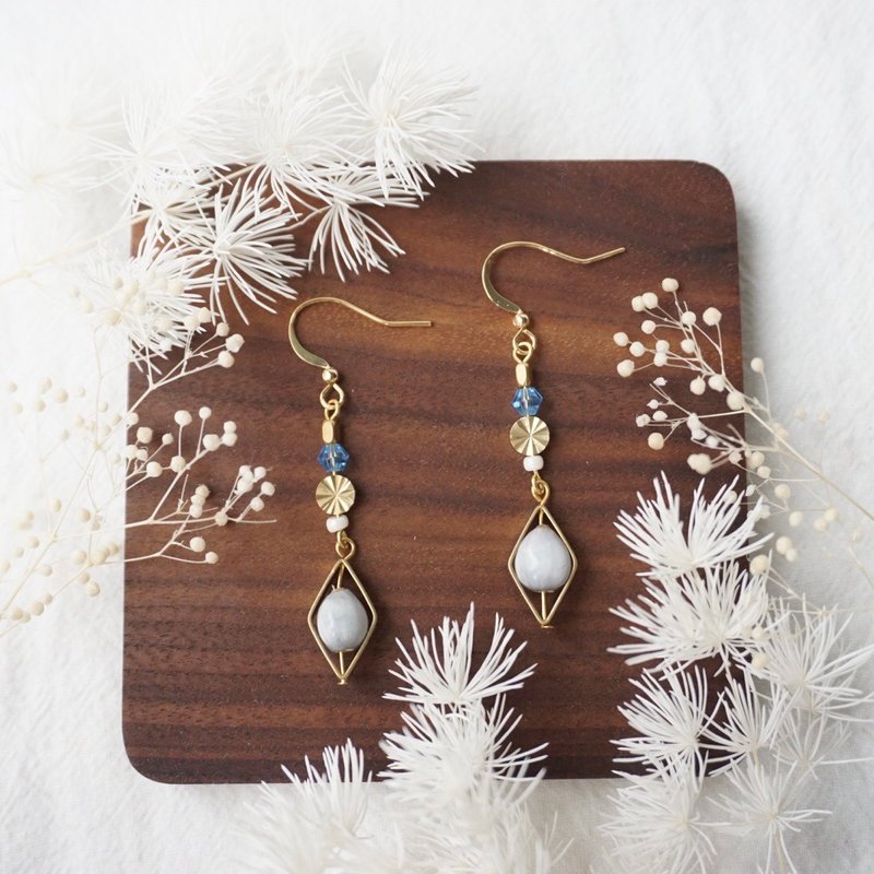 Taiwanese Native Plant Seeds - Coix - Diamond Frame Earrings - ต่างหู - พืช/ดอกไม้ สีเทา