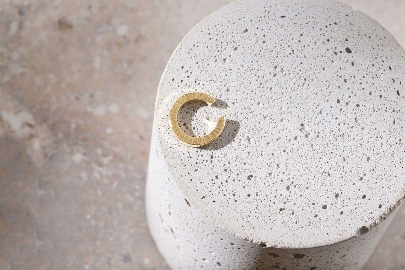 樹紋黃銅耳扣 Tree Brass EarCuff - 耳環/耳夾/耳骨夾 - 銅/黃銅 金色