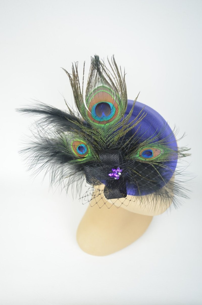 Headpiece Hat Purple with Peacock and Black Feathers, Vintage Jewels Burlesque - เครื่องประดับผม - วัสดุอื่นๆ สีม่วง