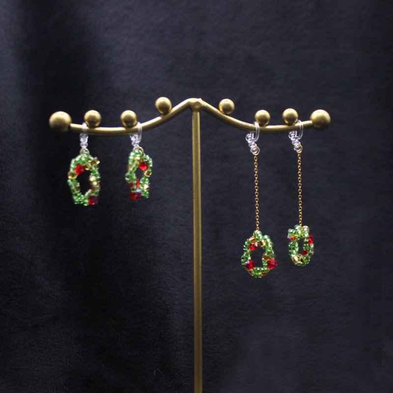 [Christmas Wreath] Original long earrings/ Clip-On/ear hooks/ear pins - Earrings & Clip-ons - Silver Green