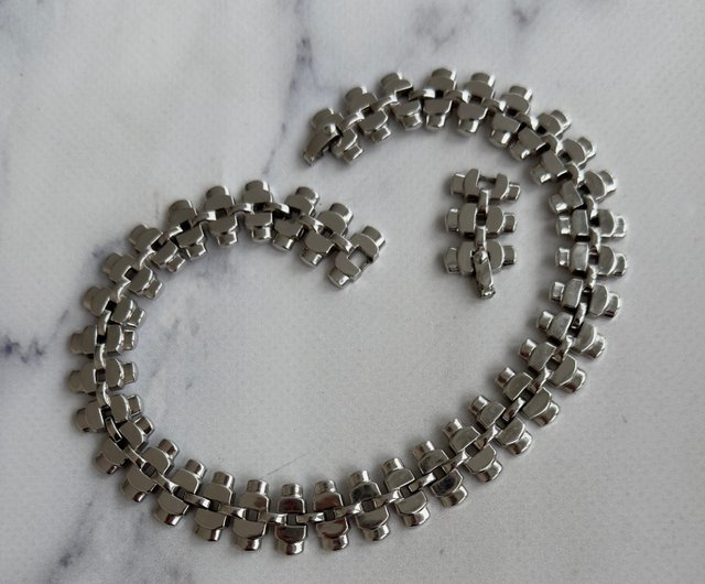 Monet Vintage Silver authentic Collar Necklace