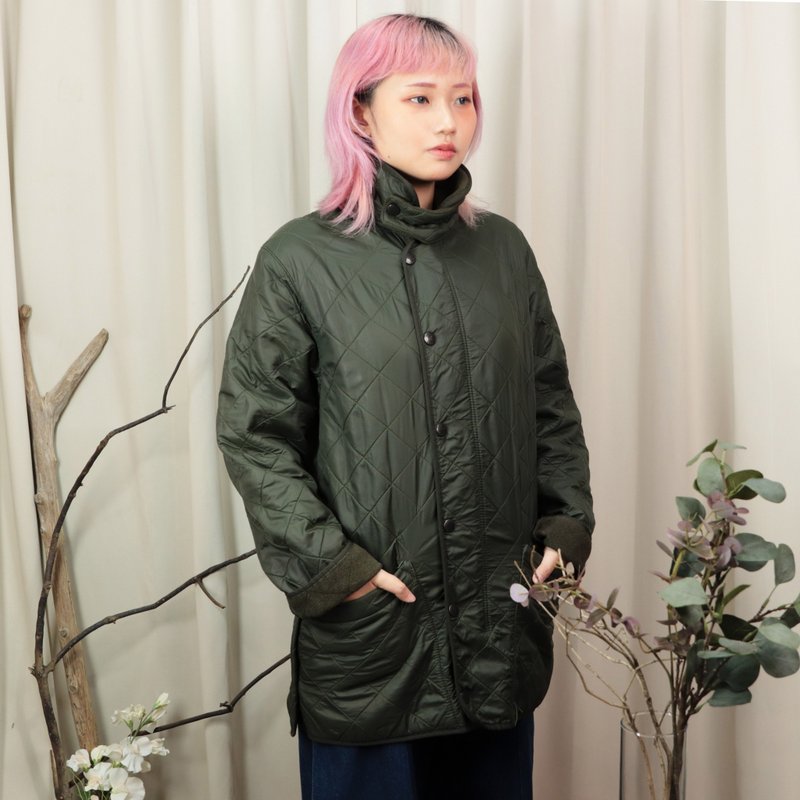 Tsubasa.Y│Barbour衍縫外套 A06 軍綠色 ,輕量級 鋪棉 外套 保暖 - 男夾克/外套 - 尼龍 綠色