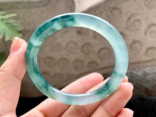 Good Morning Studio 冰種 天然翡翠 緬甸 A玉 玉鐲 • 冰種藍水飄花翡翠圓鐲