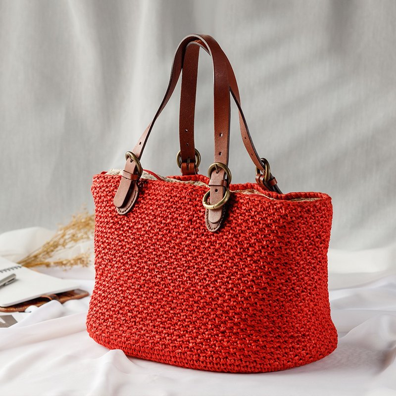 Bodhiyamas - Handwoven Tote Bag - The Holiday Red - กระเป๋าถือ - วัสดุอื่นๆ สีแดง