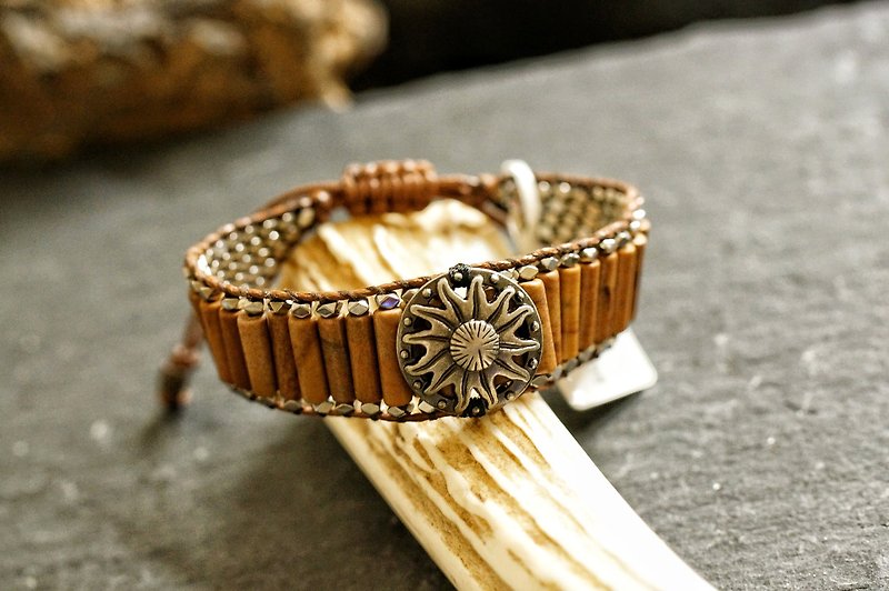 Vintage Men Bracelet with Wood Stone - สร้อยข้อมือ - เครื่องประดับพลอย 