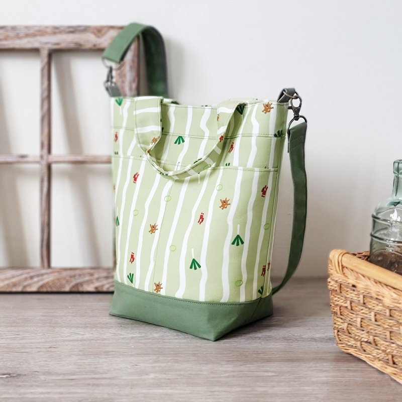 Rice mesh extended version water-repellent ingot bag large tote bag side backpack-Green Little Red Riding Hood - กระเป๋าแมสเซนเจอร์ - ผ้าฝ้าย/ผ้าลินิน สีเขียว