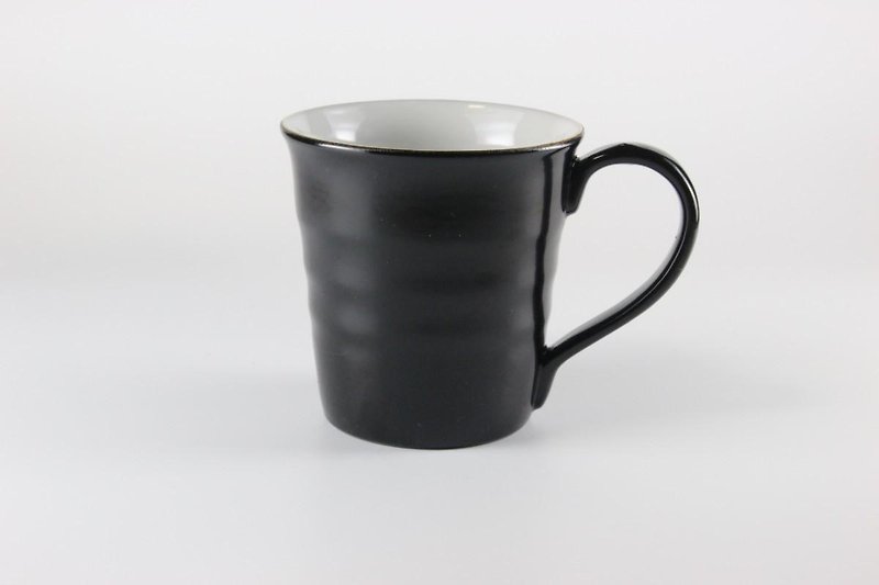 加雅美　マグカップ　黒 - マグカップ - 陶器 ブラック