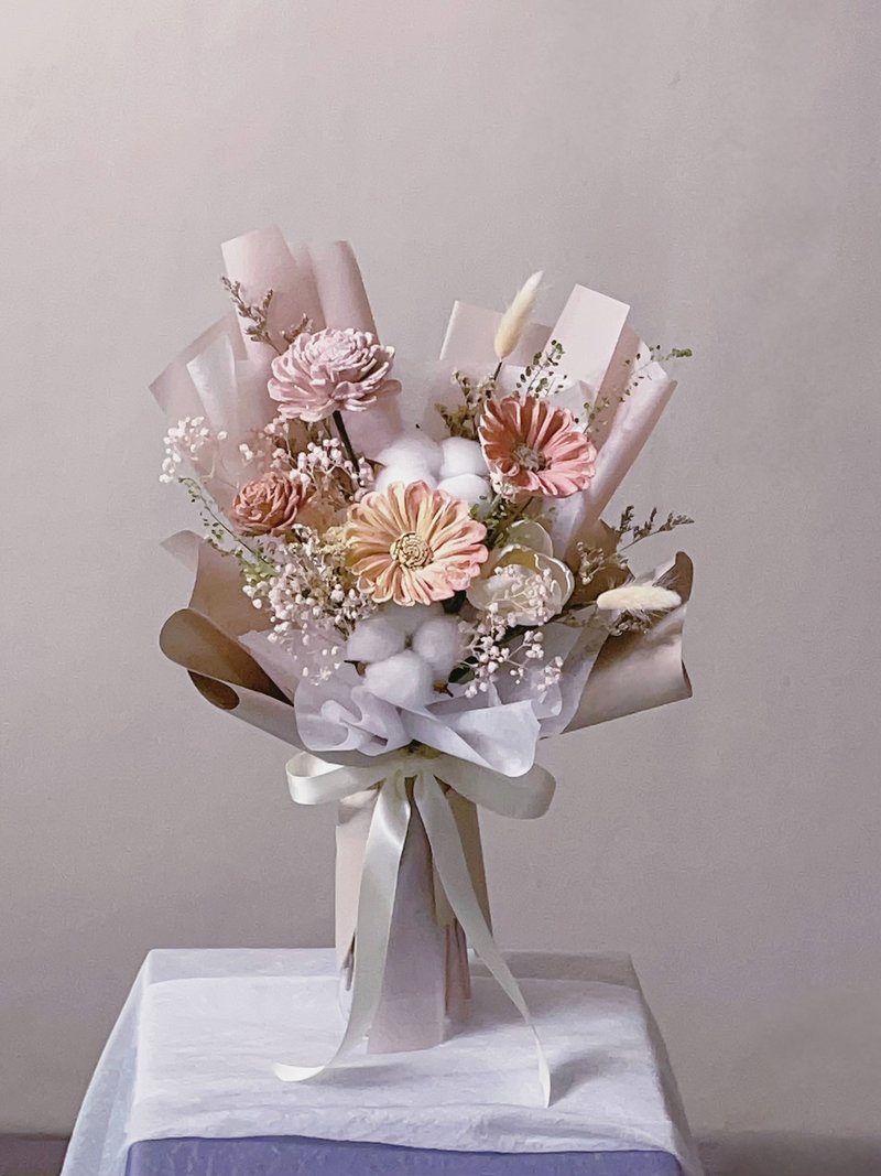 [Non-withering dried flowers] Pink and beige sunflower graduation bouquet - Dried Flowers & Bouquets - Plants & Flowers Pink