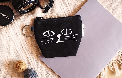 CALIIICO coin bag hand print with black cat