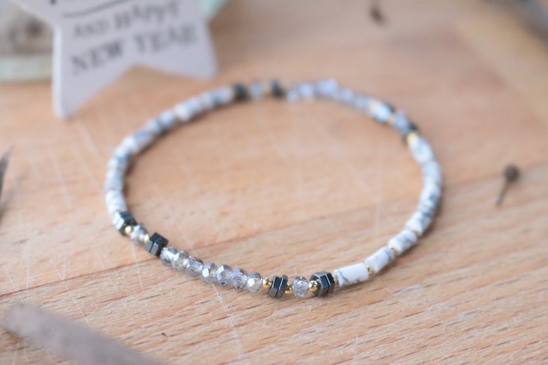 White stone bracelet 1083-black list - Bracelets - Semi-Precious Stones Gray