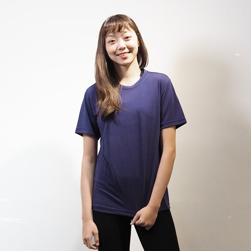 CUPRO JERSEY CREW NECK TEE - เสื้อยืดผู้หญิง - วัสดุอื่นๆ หลากหลายสี