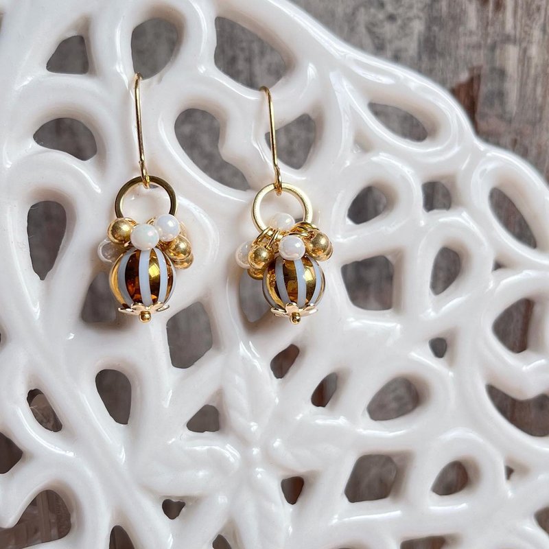 Little Cute Earrings (Festival Gold) Christmas Exchange Gift Earhook/ Clip-On - Earrings & Clip-ons - Glass 