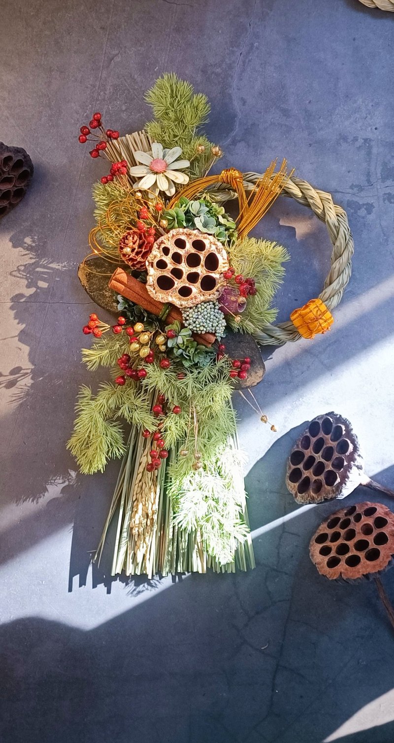 Welcome the Spring Festival and pray for blessings with rope hanging ornaments. Spring Festival lotus water leads with ropes for opening to celebrate the completion of the new home are in stock. - Items for Display - Plants & Flowers Multicolor