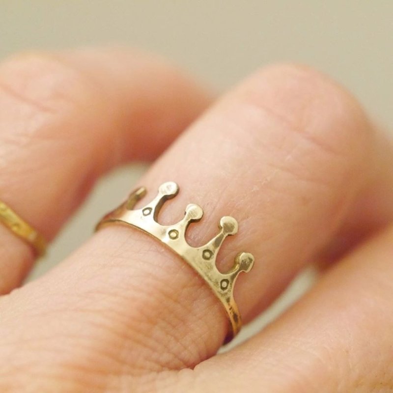 BRASS TIARA Ring Made to Order - แหวนทั่วไป - ทองแดงทองเหลือง สีทอง