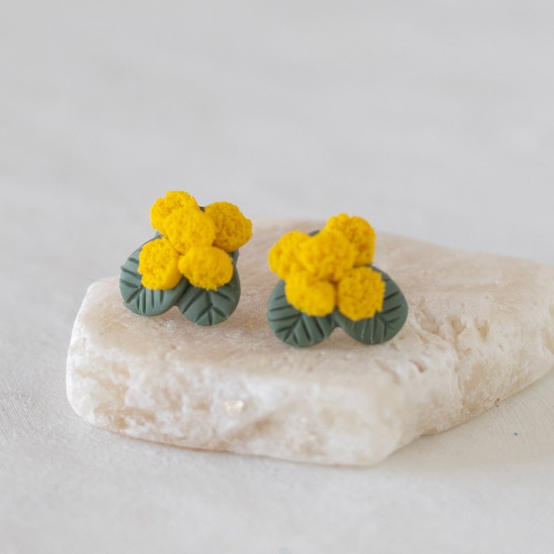 small mimosa Clip-On - Earrings & Clip-ons - Semi-Precious Stones Yellow