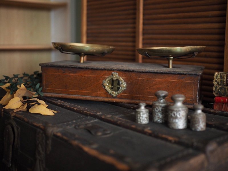 French century-old mahogany antique balance scale - ของวางตกแต่ง - โลหะ 