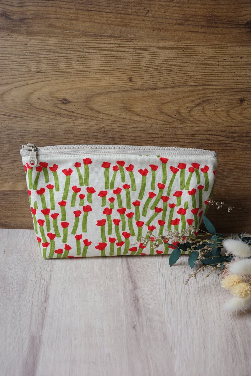 Flowers in white - Cosmetic bag universal bag storage bag | Haibai handmade - Toiletry Bags & Pouches - Cotton & Hemp 