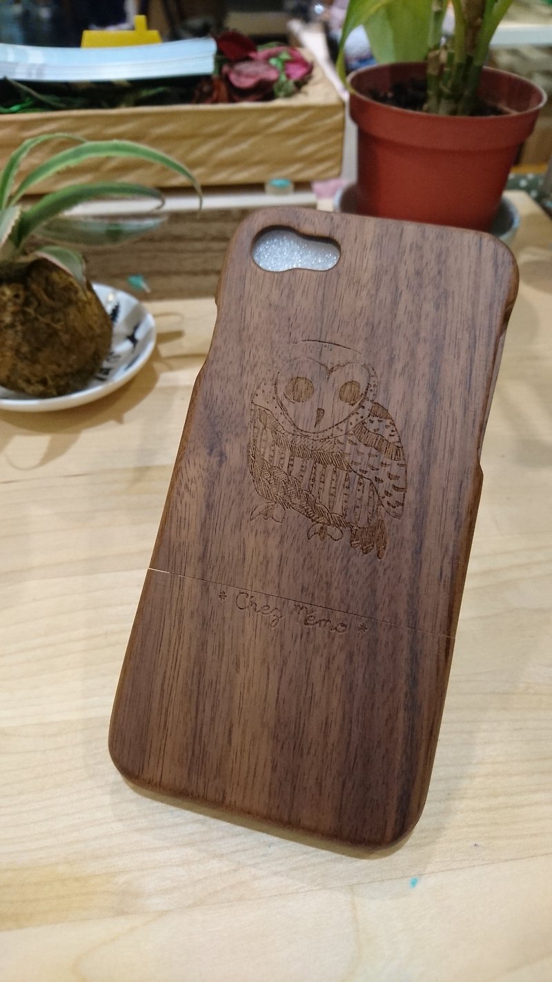 Animal Line Wood Phone Case IPhone 6/7/8, 6 + / 7 + - เคส/ซองมือถือ - ไม้ สีนำ้ตาล
