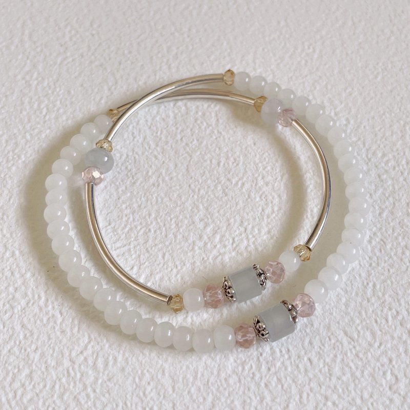 White Jade Burmese Jade and Silver Tube Double Circle Bracelet Bracelet [Nice Walk] - สร้อยข้อมือ - หยก หลากหลายสี